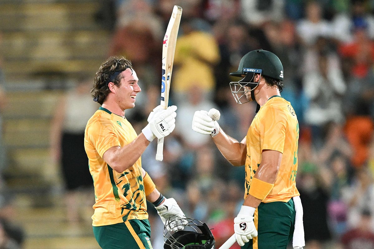 সেঞ্চুরির পর দক্ষিণ আফ্রিকার ডেভাল্ড ব্রেভিস