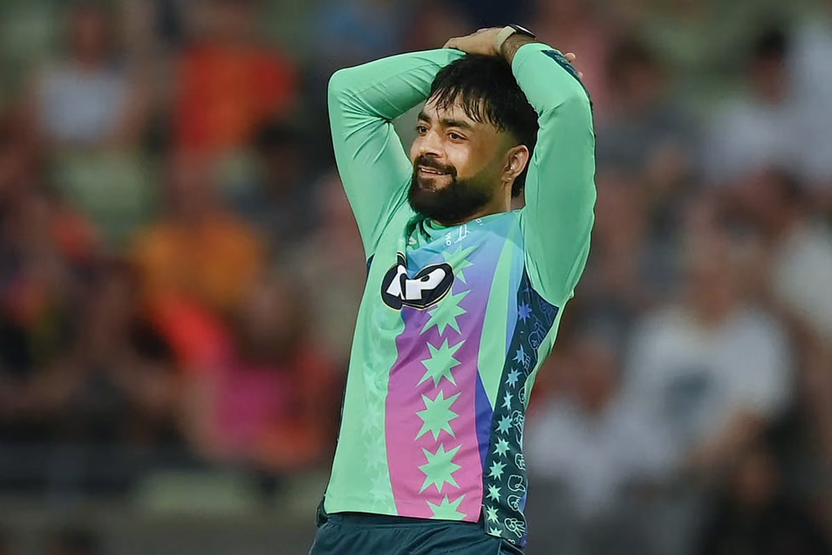 হতাশ রশিদ খান।