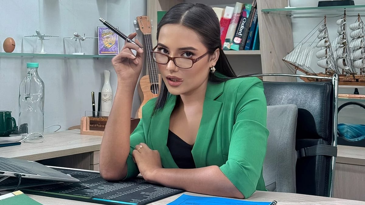 এ ছবি ফেসবুকে শেয়ার করেছেন মাহি