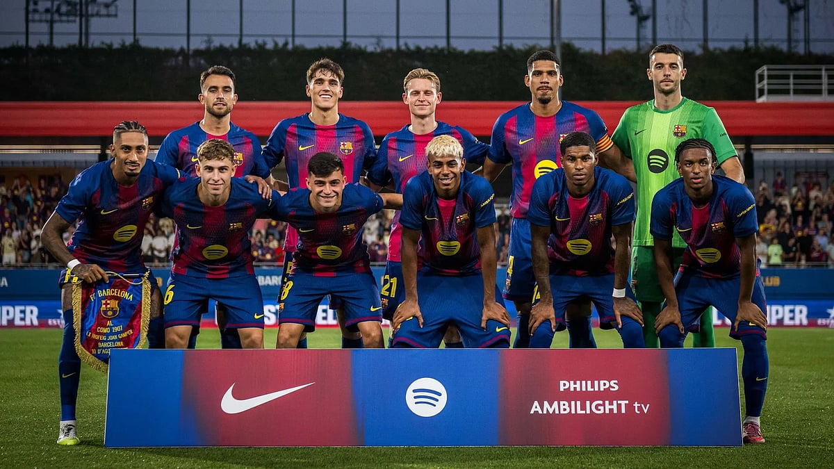 বার্সেলোনা দল