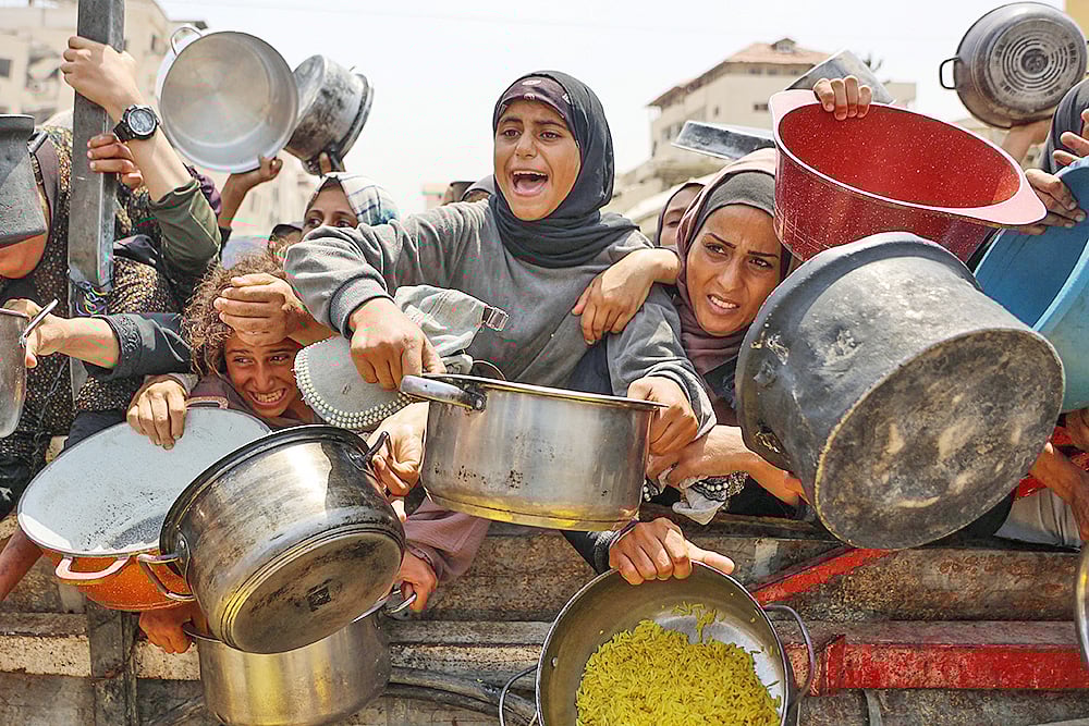 গাজায় খাবার ঢুকতে না দেওয়ায় সেখানে চরম খাদ্যসংকট দেখা দিয়েছে