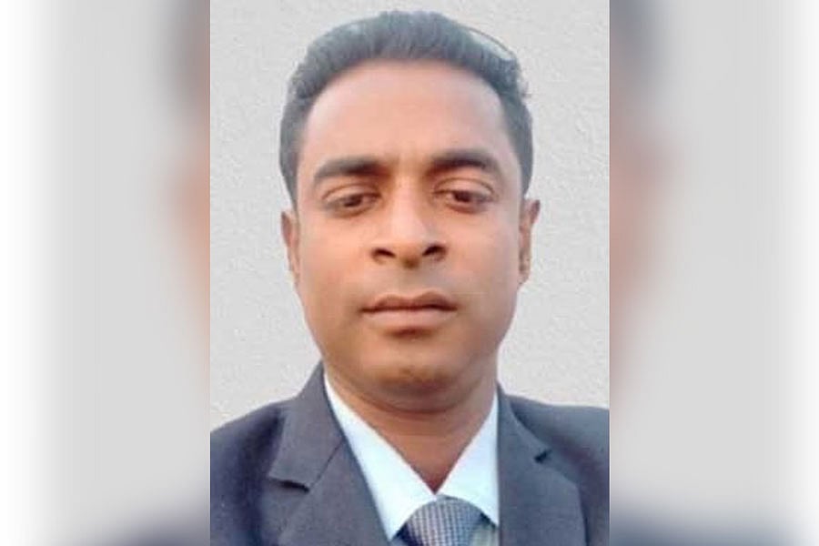 ফরহাদ হোসেন খান