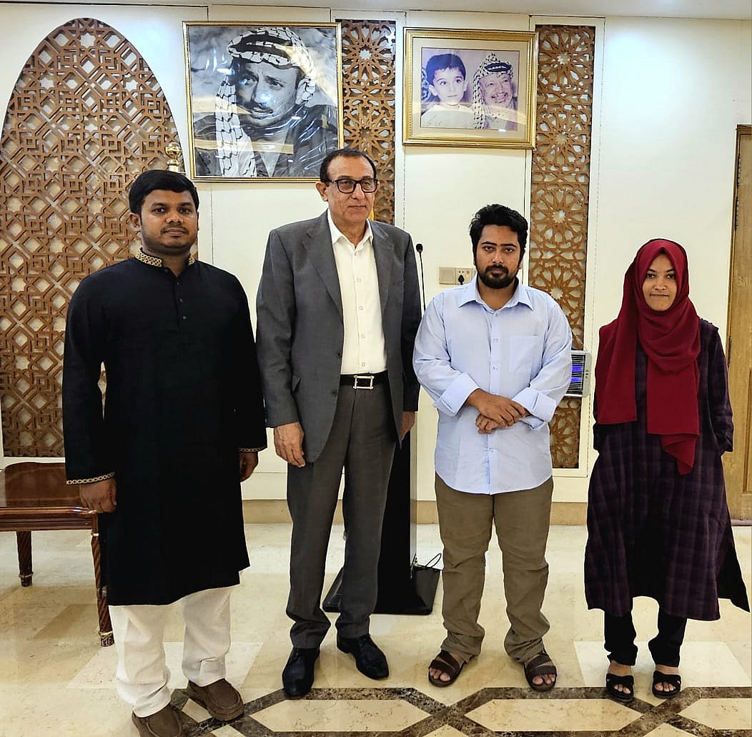 ফিলিস্তিনের রাষ্ট্রদূতের বাসভবনে এনসিপি নেতাদের সাক্ষাৎ। ১৭ আগস্ট ২০২৫, ঢাকা