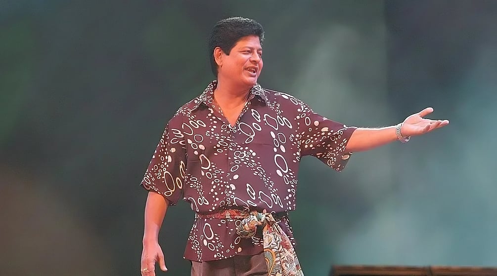 সব ছাপিয়ে গ্রামীণ চরিত্রেই নিজেকে অনন্য করে তুলেছেন ফারুক