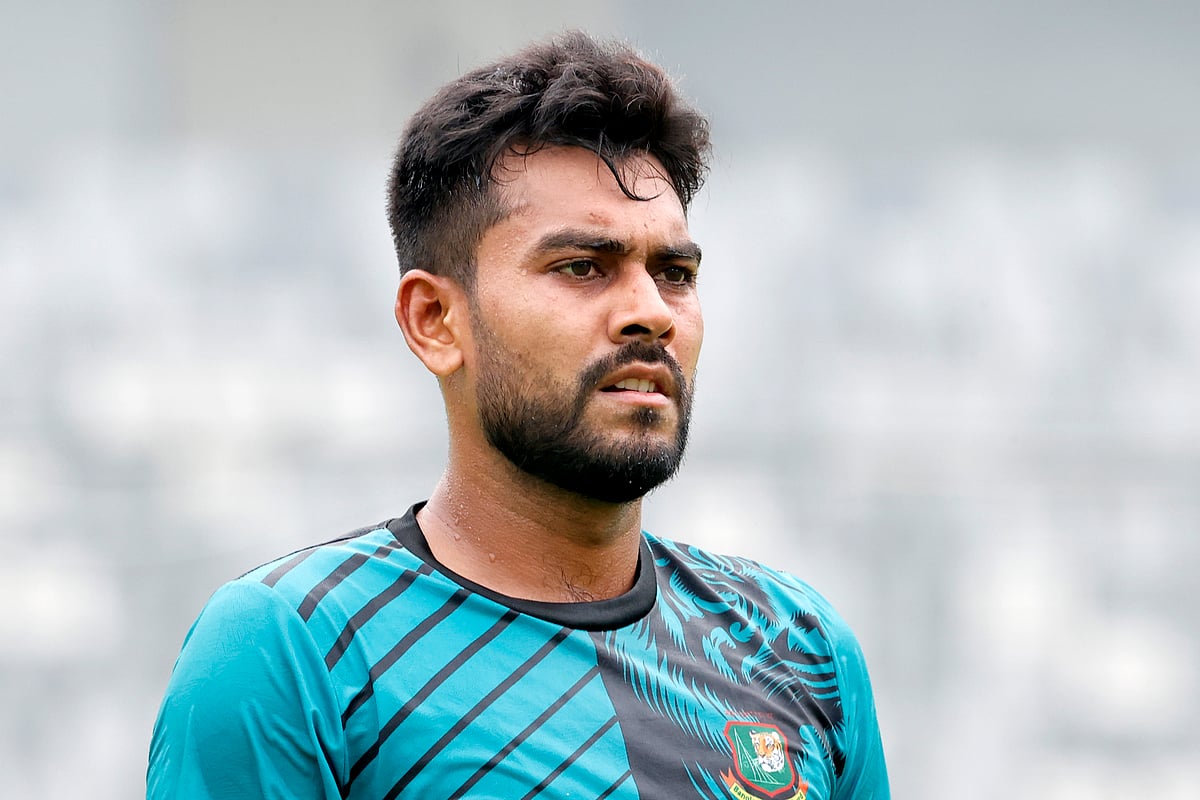 বাংলাদেশ দলের অধিনায়ক মেহেদী হাসান মিরাজ