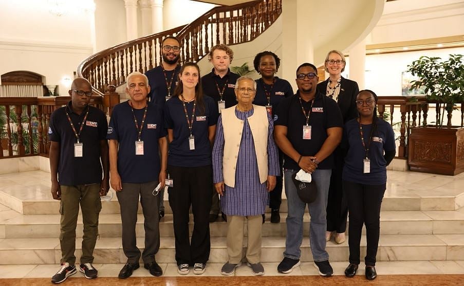 মঙ্গলবার যমুনায় ব্রিটিশ চিকিৎসক দল প্রধান উপদেষ্টা অধ্যাপক মুহাম্মদ ইউনূসের সঙ্গে সাক্ষাৎ করে