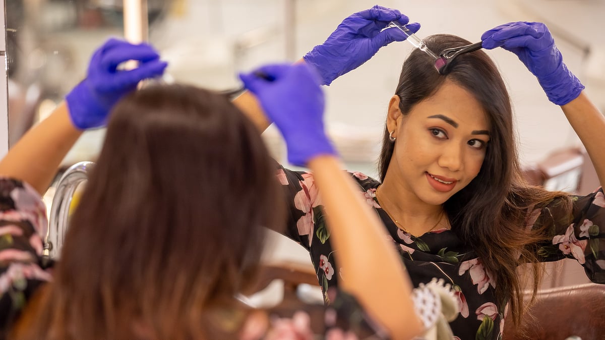 সামাজিক যোগাযোগমাধ্যমের কারণে অনেকে ডার্মা রোলার পদ্ধতি সম্পর্কে জানতে পারছেন