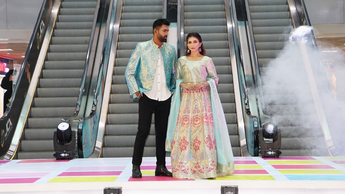 ফ্যাশন শোতে মডেলরা