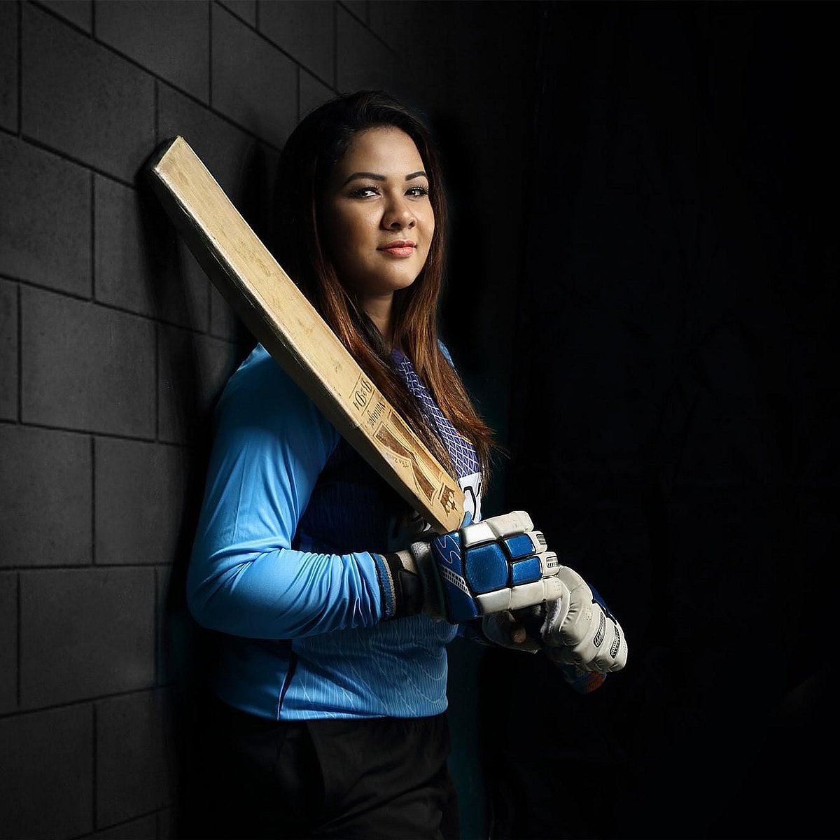 Tojikistondan porno Xojayin qul suratiga siydi