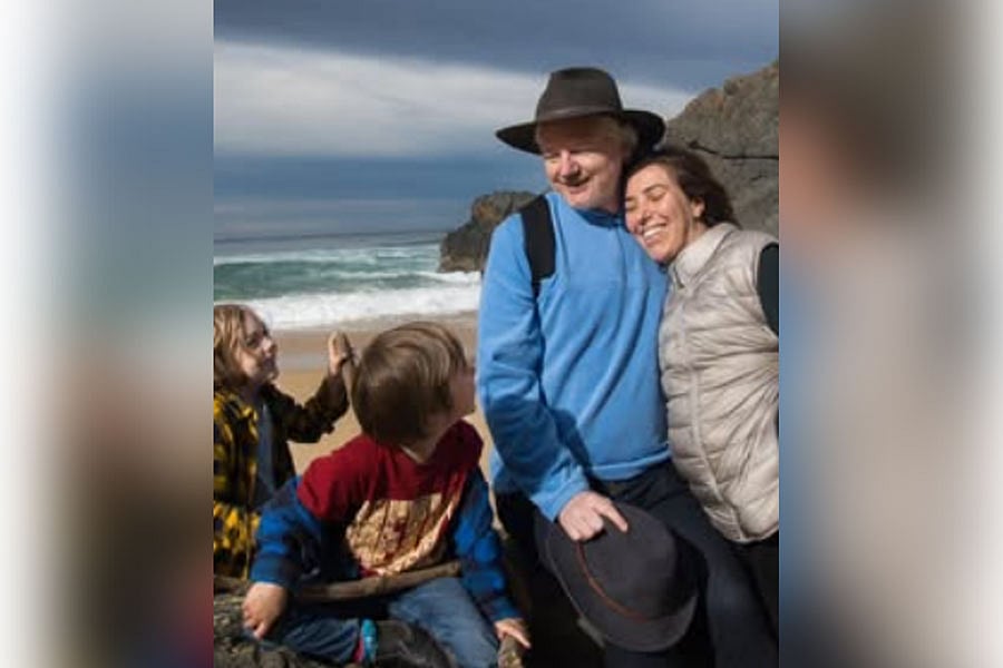 জুলিয়ান অ্যাসাঞ্জের পরিবার