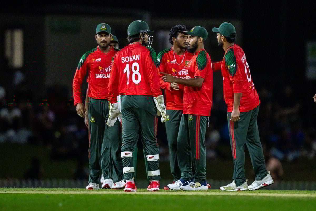 বিদায়ের খুব কাছে বাংলাদেশ ‘এ’