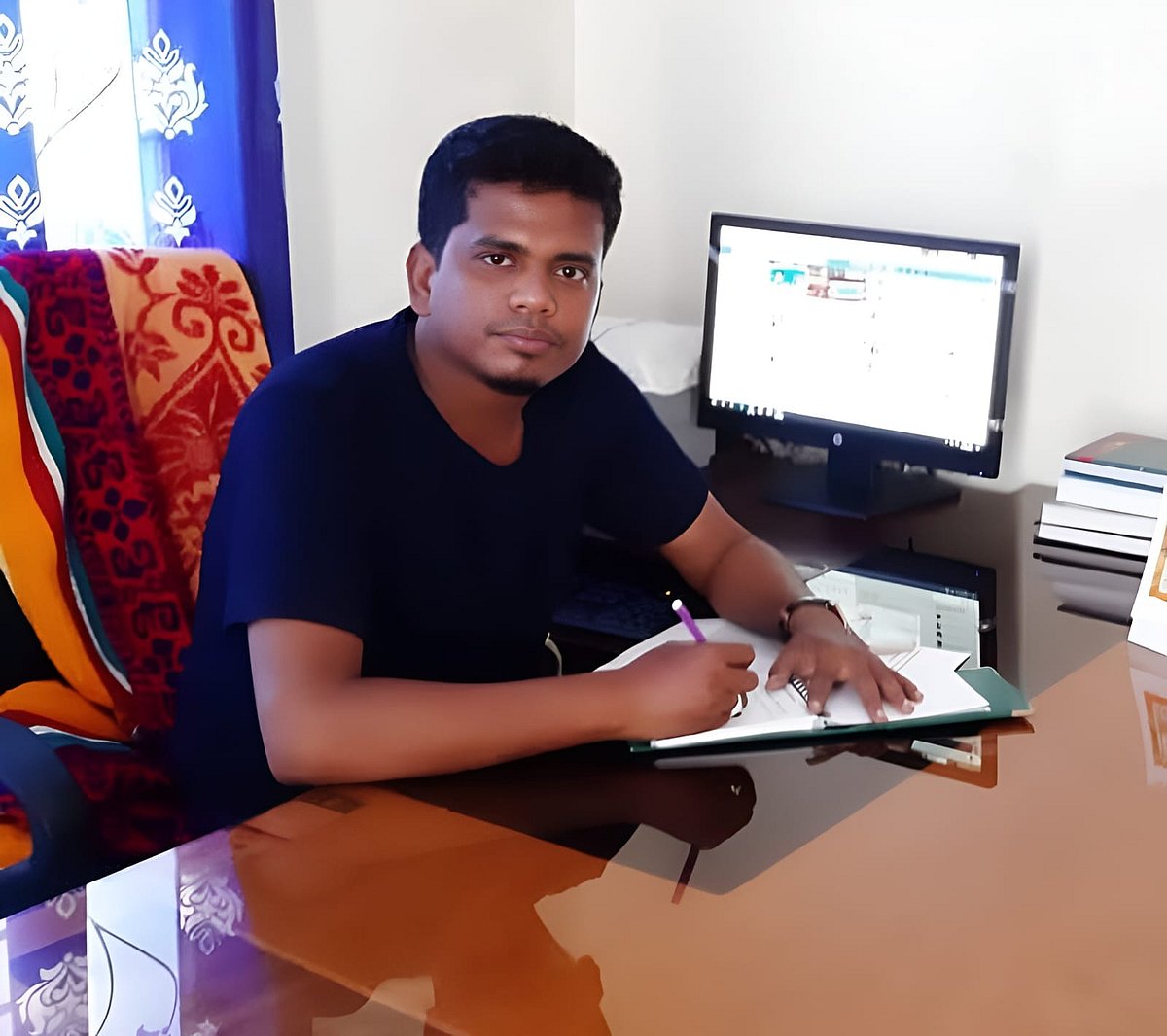 নেত্রকোনার মোহনগঞ্জ উপজেলা সমাজসেবা কর্মকর্তা মোজাম্মেল হক