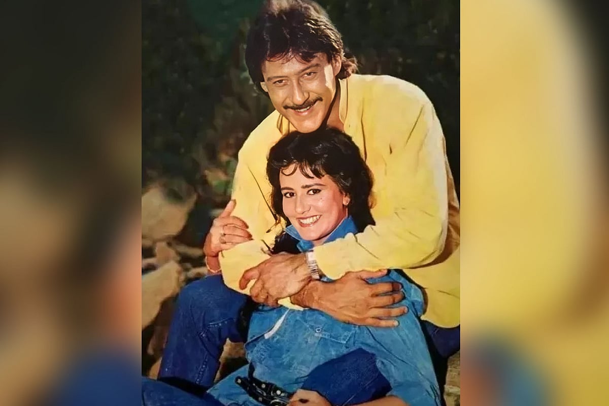 জ্যাকি শ্রফ ও তাঁর স্ত্রী আয়েশা শ্রফ। ইনস্টাগ্রাম থেকে