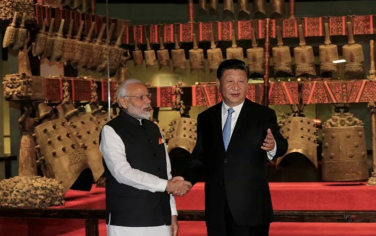 ভারতের প্রধানমন্ত্রী নরেন্দ্র মোদি ও চীনের প্রেসিডেন্ট সি চিন পিং