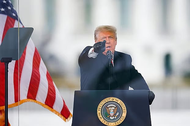 যুক্তরাষ্ট্রের প্রেসিডেন্ট ডোনাল্ড ট্রাম্প