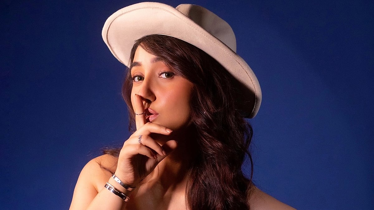 Boshsiz kuyov va qaynona pornosini tomosha qiling