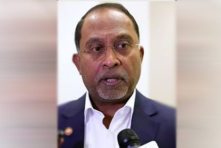 মালয়েশিয়ার উচ্চশিক্ষাবিষয়কমন্ত্রী জাম্ব্রি আবদ কাদির