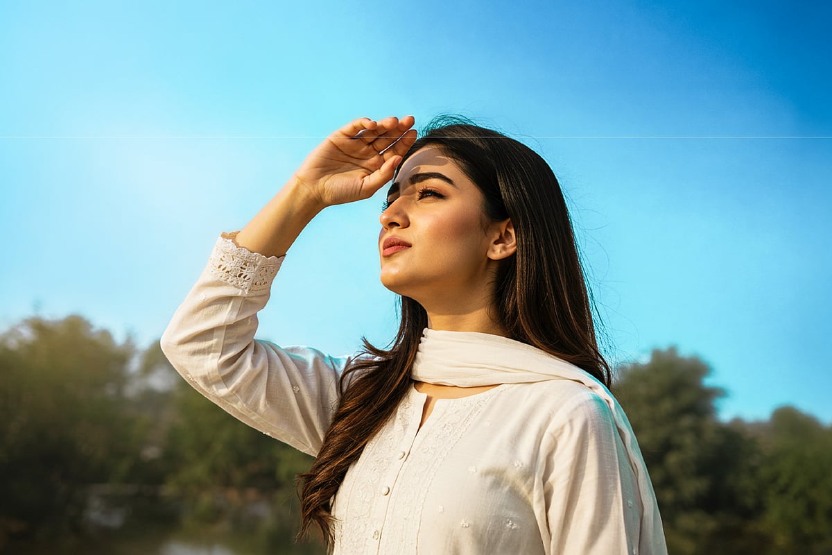 দীর্ঘ সময় ত্বকে সরাসরি রোদ পড়া ক্ষতিকর; কারণ, সূর্যের অতিবেগুনি রশ্মির প্রভাবে ত্বকে দেখা দিতে পারে নানা সমস্যা