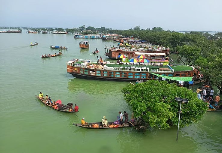 ‘বাংলাদেশের এক প্রান্তে সৌন্দর্যের এ লীলাভূমি যে অযত্নে পড়ে আছে, সেটি দেখলে দুঃখই হবে।’