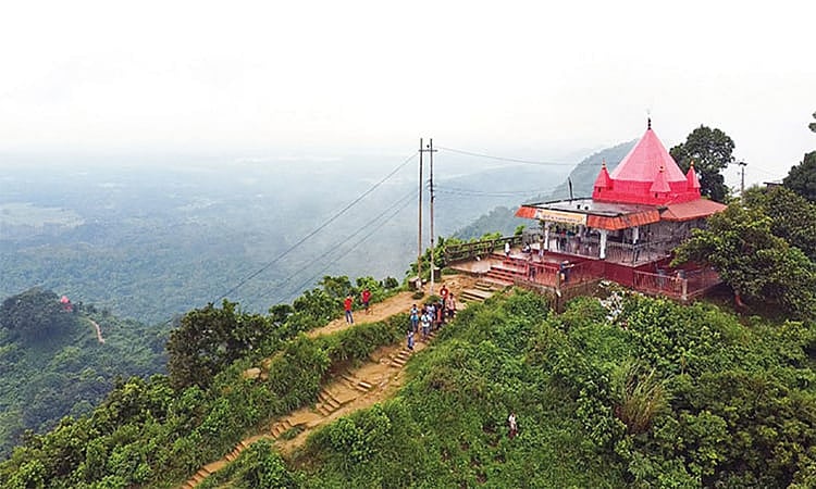 চট্টগ্রামের সীতাকুণ্ডের চন্দ্রনাথ পাহাড়