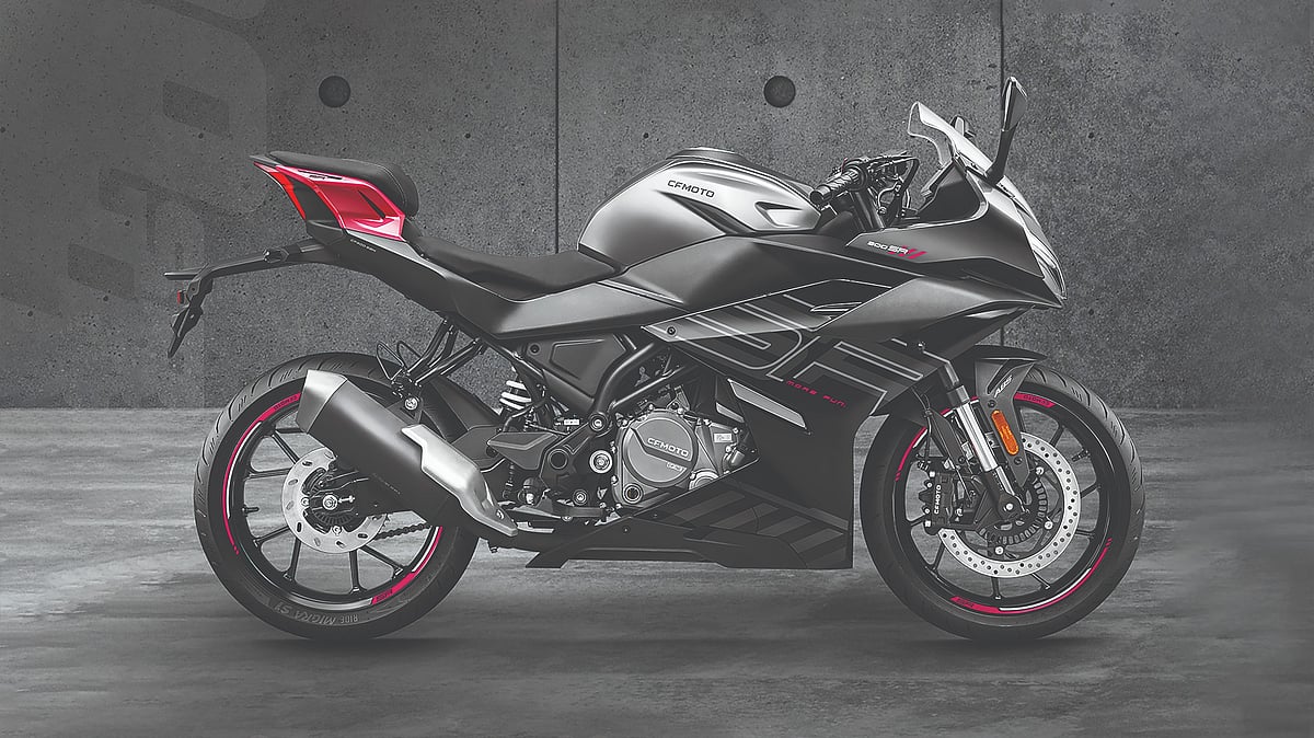 সিএফমোটো ৩০০ এসআর