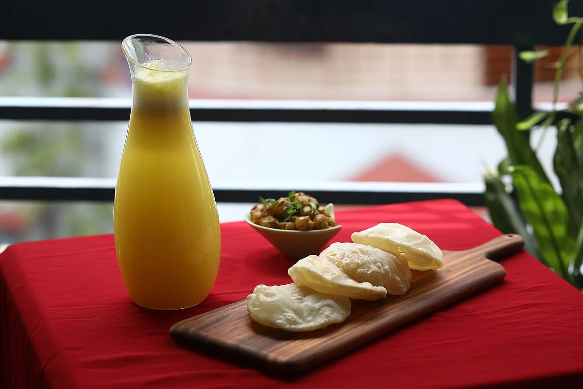 লুচি ও আলুর দম