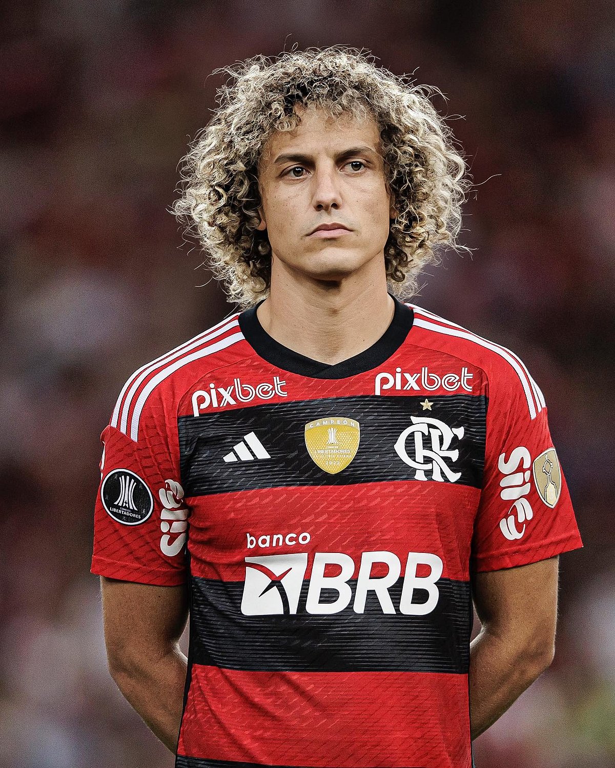 ব্রাজিলিয়ান ডিফেন্ডার ডেভিড লুইজ