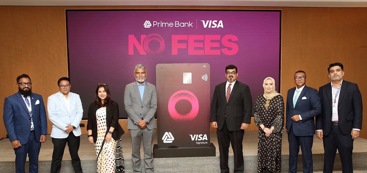 সম্প্রতি রাজধানীর নিকুঞ্জে অবস্থিত প্রাইম টাওয়ারে আয়োজিত এক অনুষ্ঠানে ‘জিরো বাই প্রাইম ব্যাংক’ নামের নতুন ক্রেডিট কার্ডের মোড়ক উন্মোচন করা হয়। অনুষ্ঠানে প্রাইম ব্যাংকের কনজিউমার ব্যাংকিং বিভাগের উপব্যবস্থাপনা পরিচালক (ডিএমডি) এম নাজিম এ চৌধুরী এবং ভিসার কান্ট্রি ম্যানেজার সব্বির আহমেদসহ উভয় প্রতিষ্ঠানের ঊর্ধ্বতন কর্মকর্তারা উপস্থিত ছিলেন