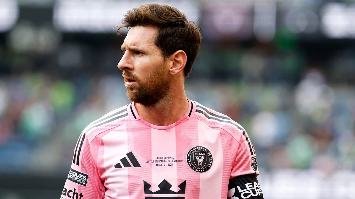 ফাইনালে হারের পর হতাশ মেসি