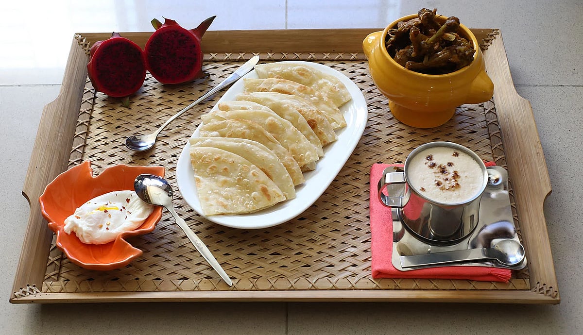 পরোটা ও কষা মাংস