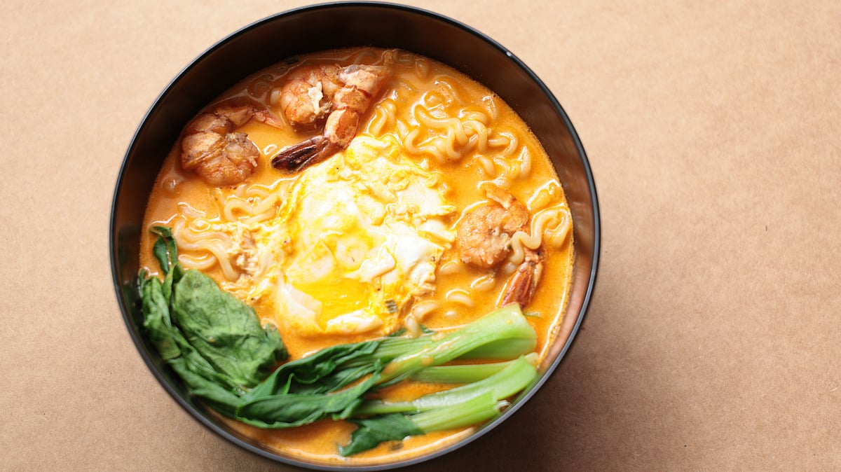 চিংড়ি দিয়ে রামেন