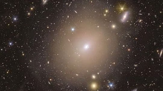 মিল্কিওয়ে গ্যালাক্সির (ছায়াপথ) বাইরে থাকা অন্য একটি গ্যালাক্সিতে অ্যাসেটিক অ্যাসিড ও ইথানলের জটিল জৈব অণু আবিষ্কার করেছেন বিজ্ঞানীরা