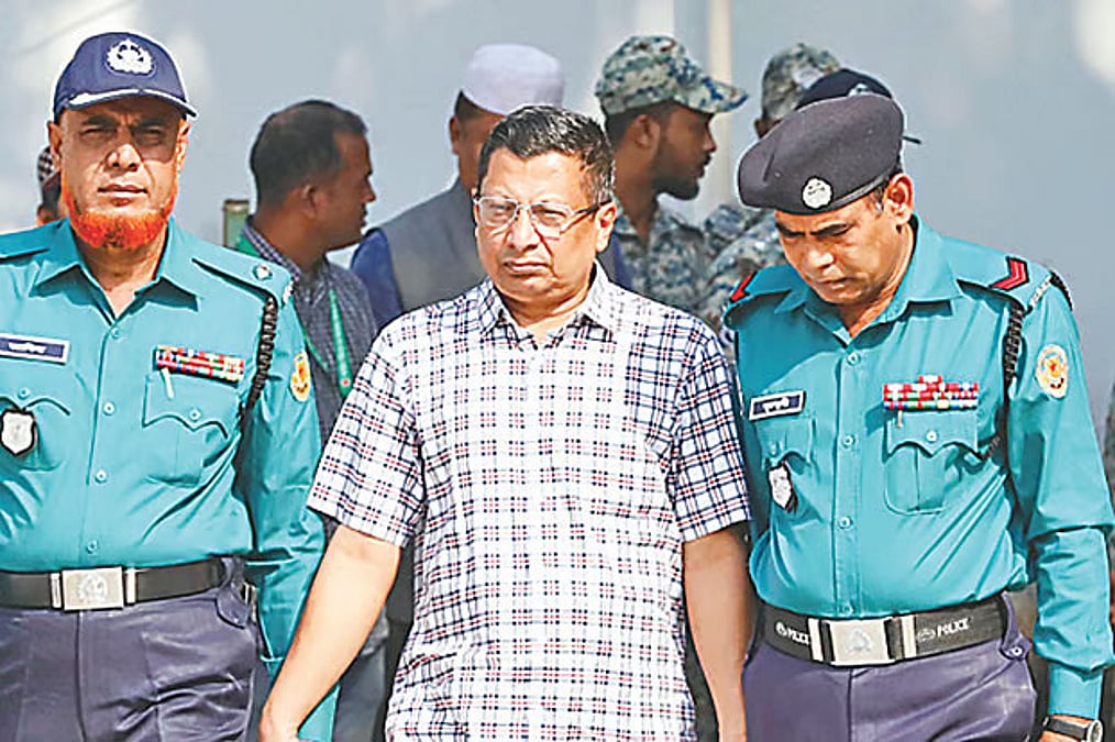 Chiroyli kokrak va soqollanmagan mushuk Busty gozallik cowgirl holatda becerdin oladi