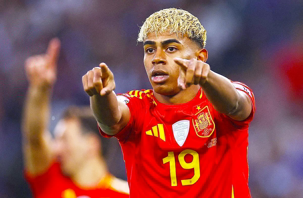 ইয়ামালকে নিয়ে স্পেন–বার্সার দ্বন্দ্ব চলছেই