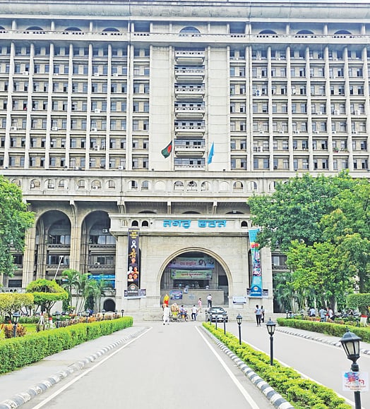 রাজধানীর গুলিস্তানে ঢাকা দক্ষিণ সিটি করপোরেশনের প্রধান কার্যালয় নগর ভবন