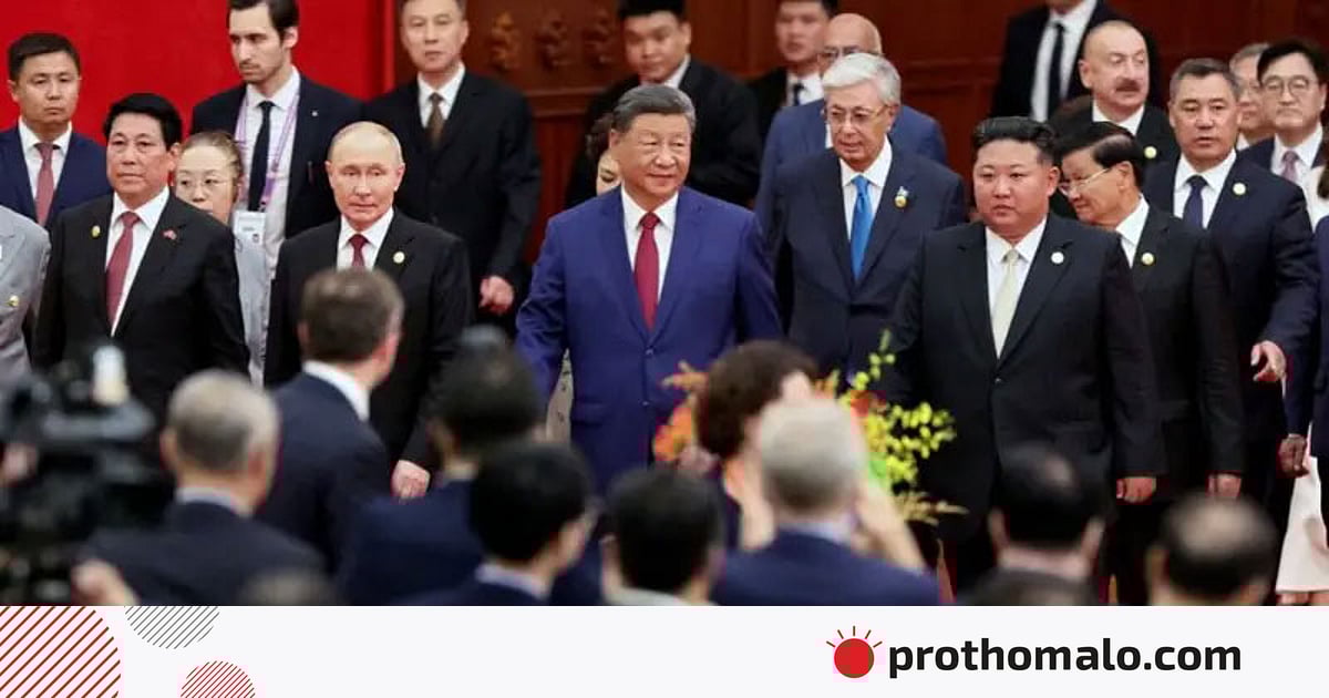 Ayol erotik kosplayidagi yigitlarning fotosuratlari Yalangoch Lily Burkova