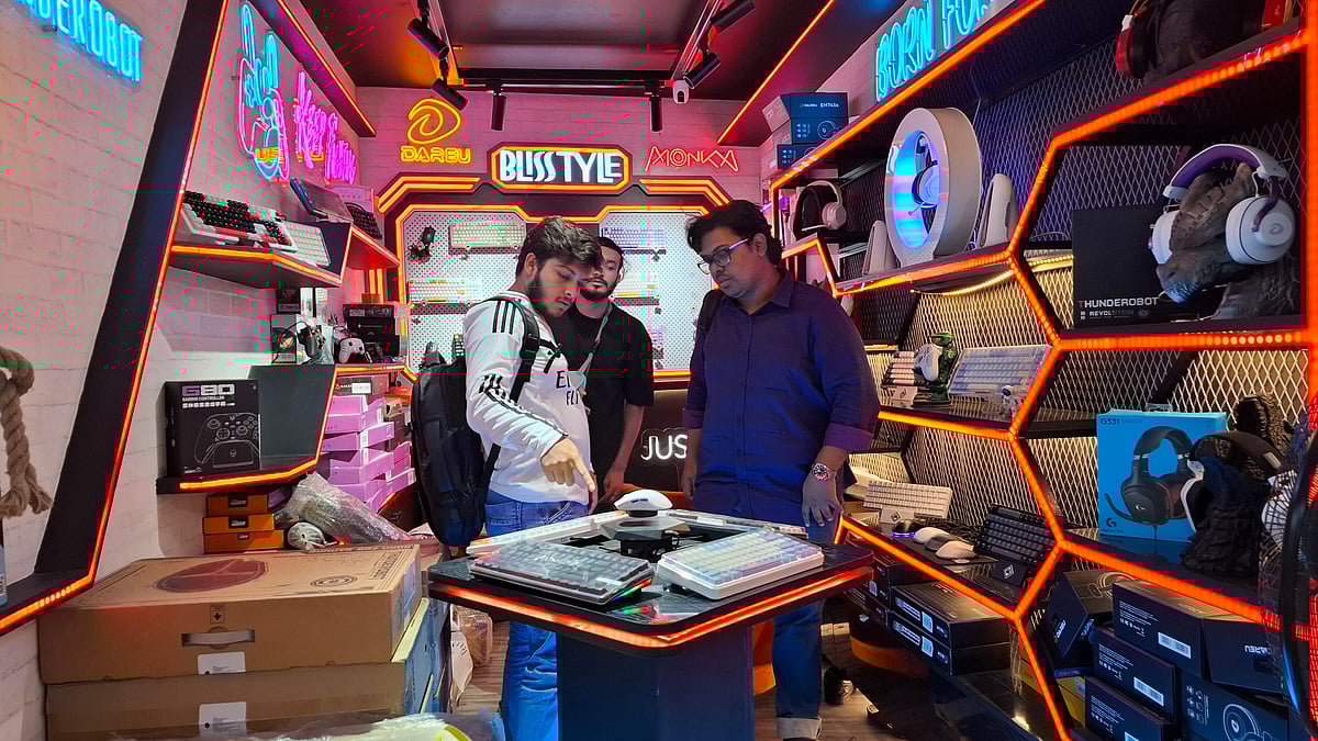 পছন্দের কি–বোর্ড কিনছেন ক্রেতারা