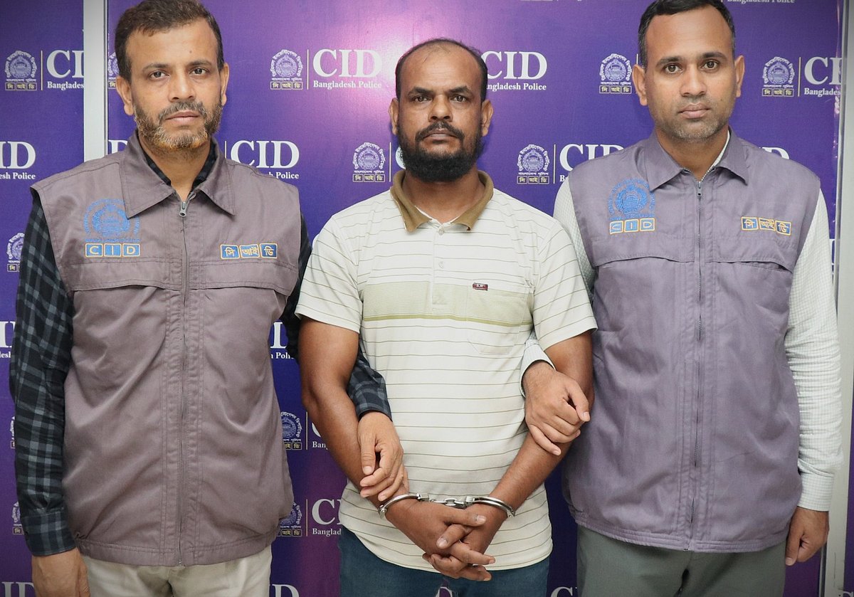 জুলাই অভ্যুত্থানের সময় ধানমন্ডিতে কিশোর আবদুল্লাহ সিদ্দিক হত্যা মামলায় গ্রেপ্তার শ্রমিক লীগের নেতা আবদুল হালিম শেখ