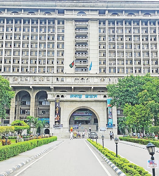 রাজধানীর গুলিস্তানে ঢাকা দক্ষিণ সিটি করপোরেশনের প্রধান কার্যালয় নগর ভবন