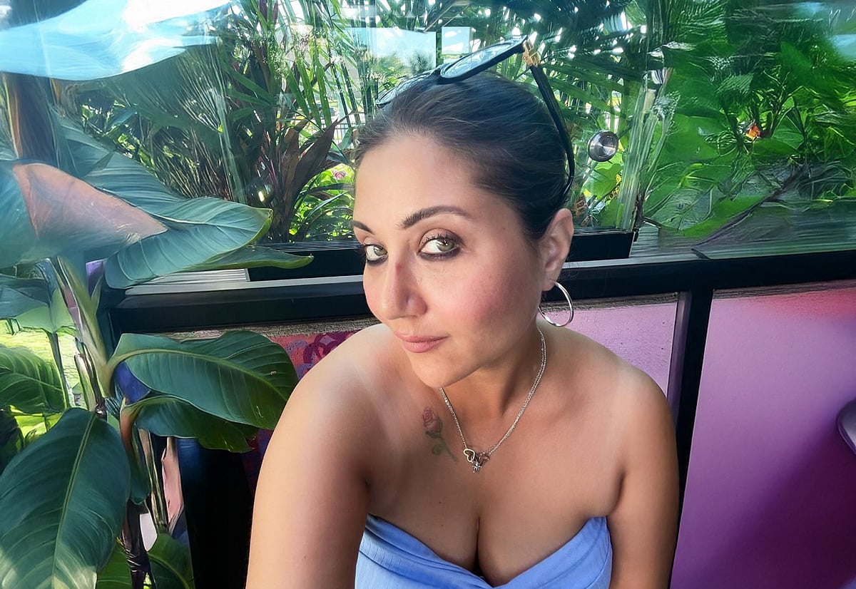 Cumshots va juni yutish video