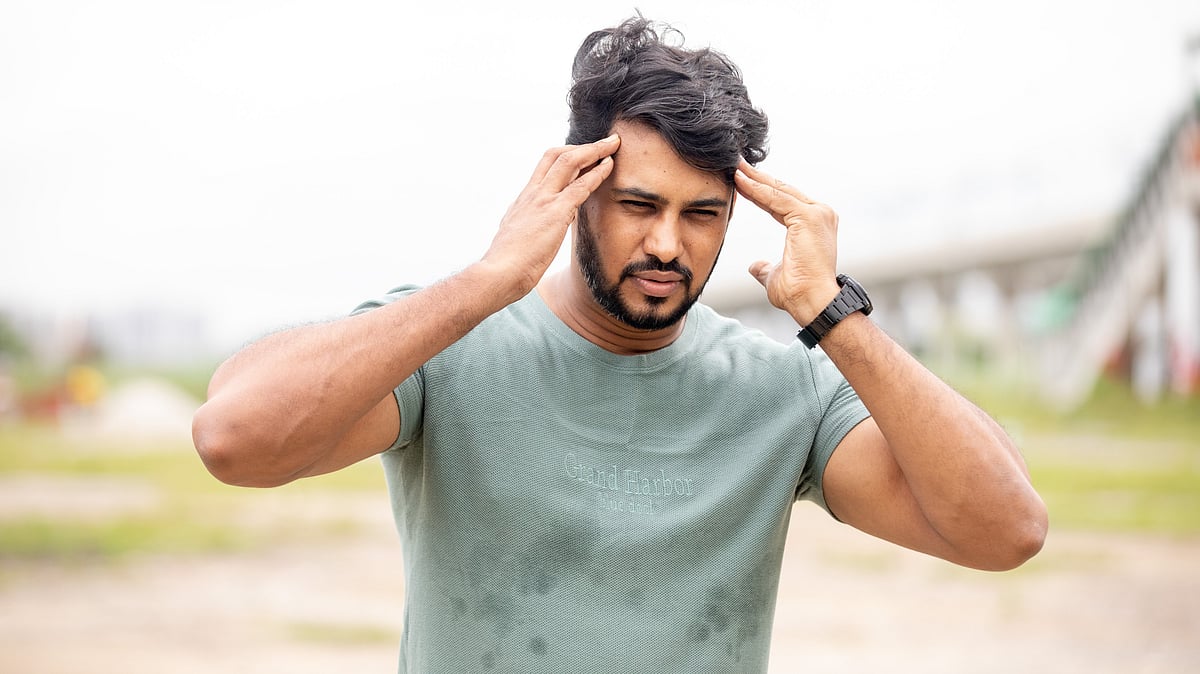 ভিটামিন বি১২–এর অভাবে মাথা ঘোরানোর সমস্যা হতে পারে