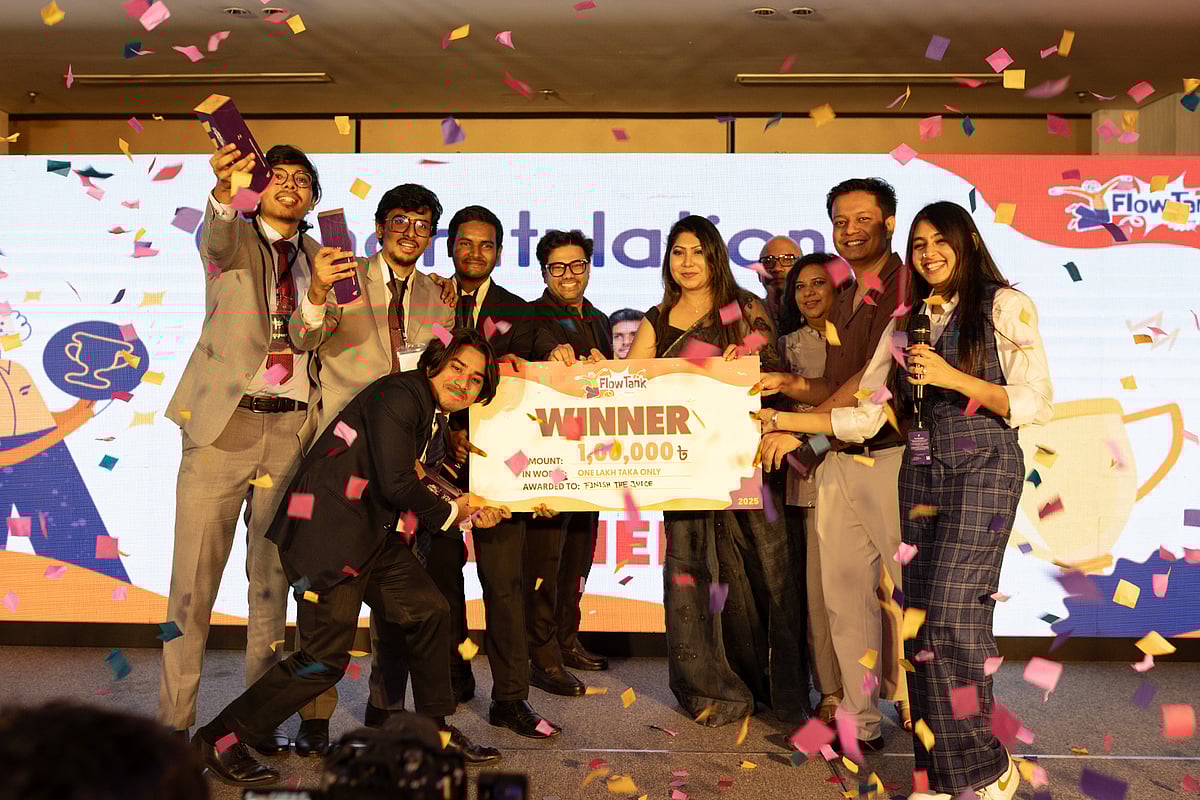 দেশের প্রথম আইডিয়ানির্ভর ইনোভেশন প্রতিযোগিতা ‘ফ্লোট্যাঙ্ক ২০২৫’ গ্র্যান্ড ফিনালেতে চ্যাম্পিয়ন হয়েছে ঢাকা বিশ্ববিদ্যালয়ের দল ‘ফিনিশ দ্য জুস’