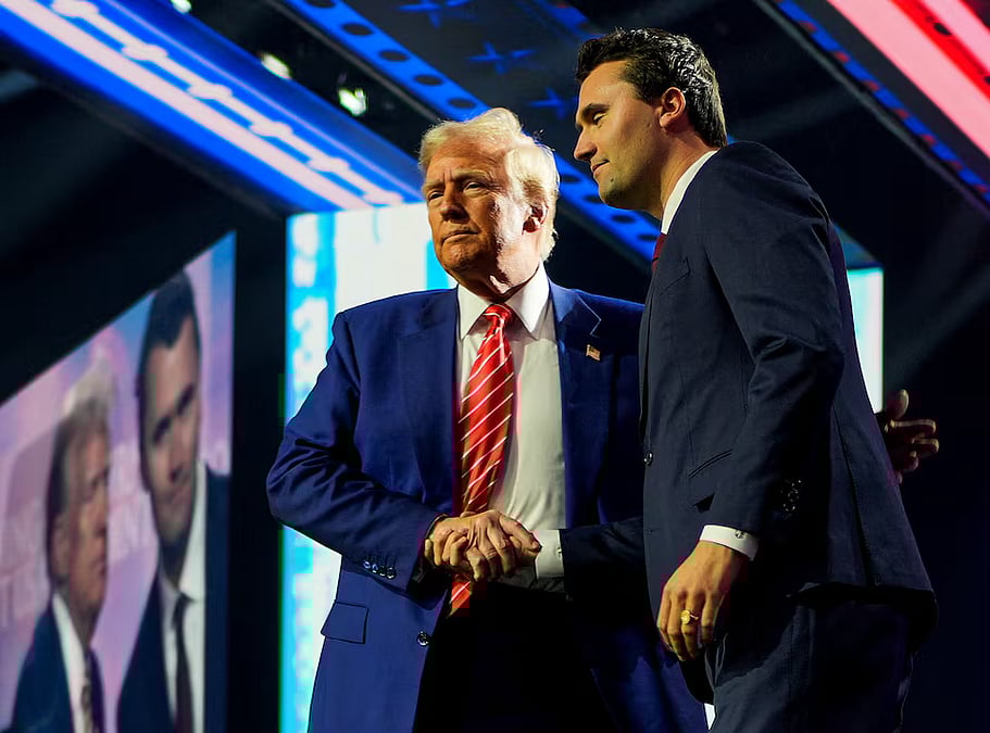 Veb-kamerada qizlar video Qozoq ayollarining tukli mushuklari