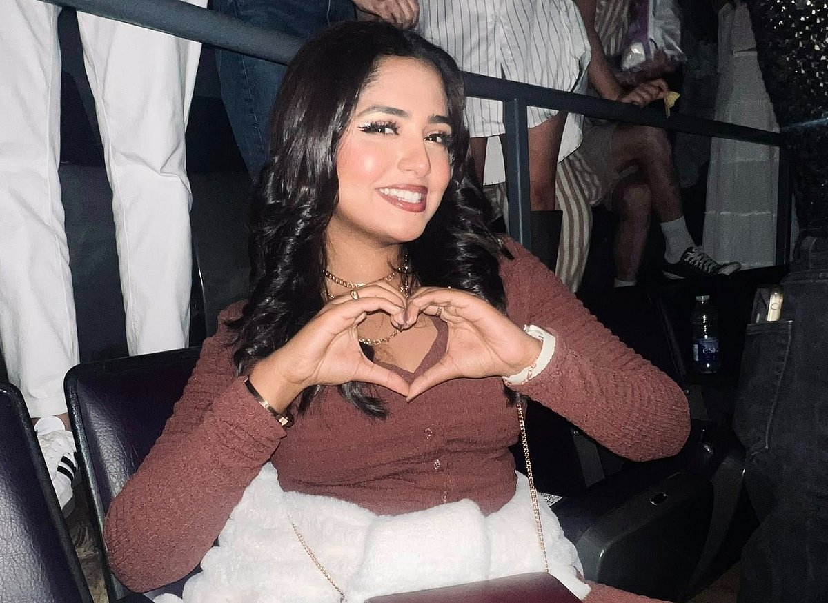 পপ তারকা ডুয়া লিপার কনসার্টে গিয়েছিলেন হিমি