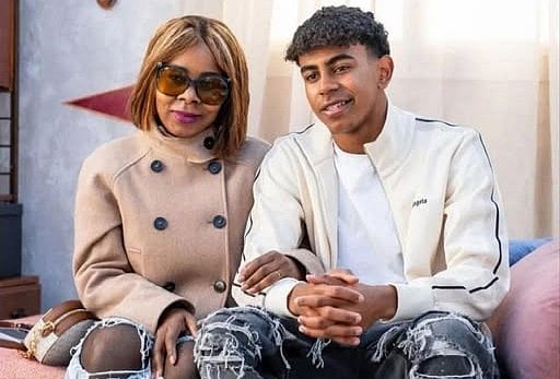 মা শিলা এবানার সঙ্গে লামিনে ইয়ামাল