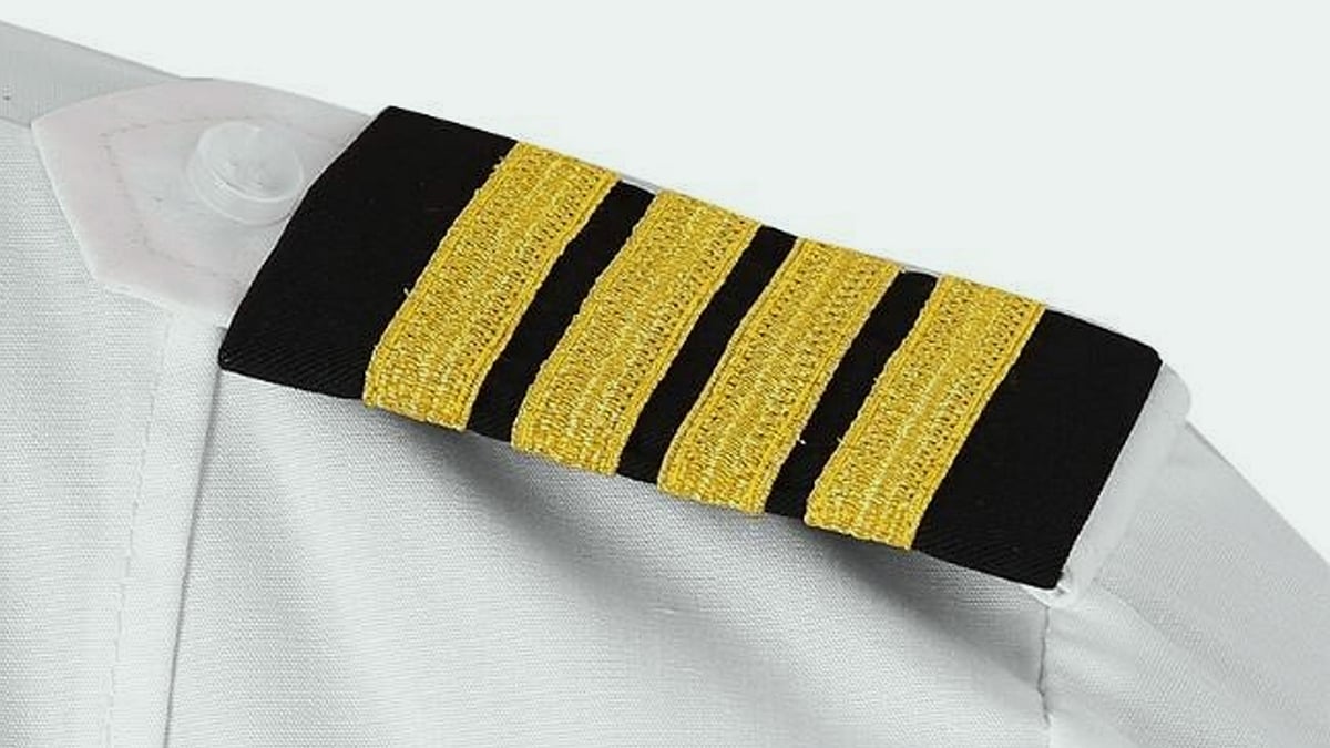 স্ট্রাইপ পাইলটের পদমর্যাদার প্রতীক