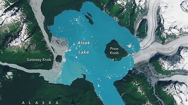 আলাস্কার একটি হ্রদের মাঝখানে নতুন দ্বীপ তৈরি হয়েছে