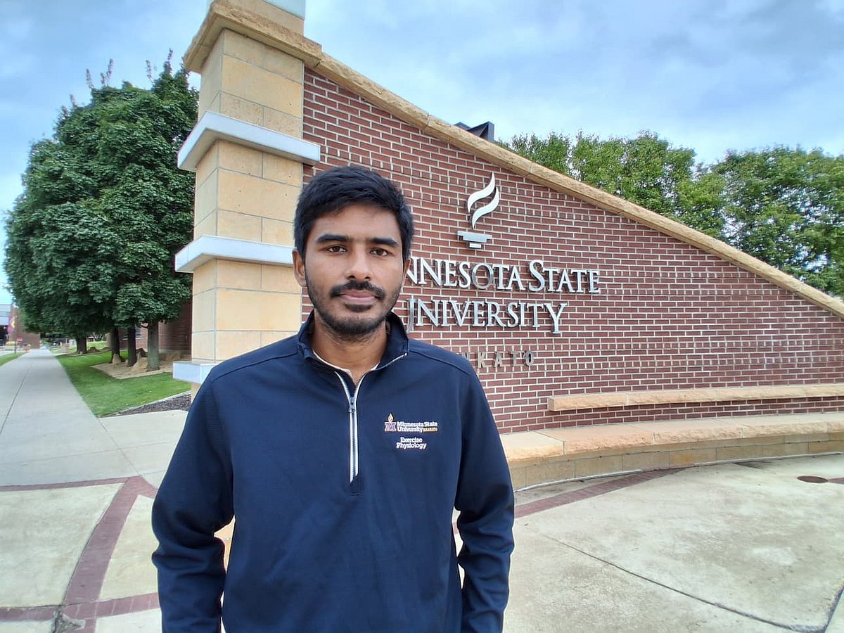 যুক্তরাষ্ট্রের মিনেসোটা স্টেট ইউনিভার্সিটিতে স্পোর্টস ফিজিওথেরাপি বিষয়ে স্কলারশিপ নিয়ে স্নাতকোত্তর করছেন মো. আফজাল হোসেন