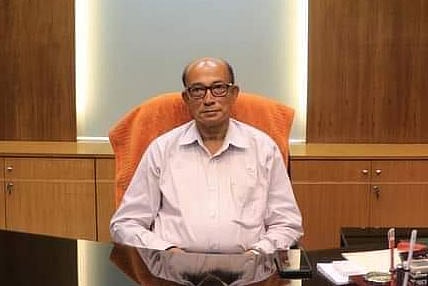 অধ্যাপক হুমায়ুন আখতার