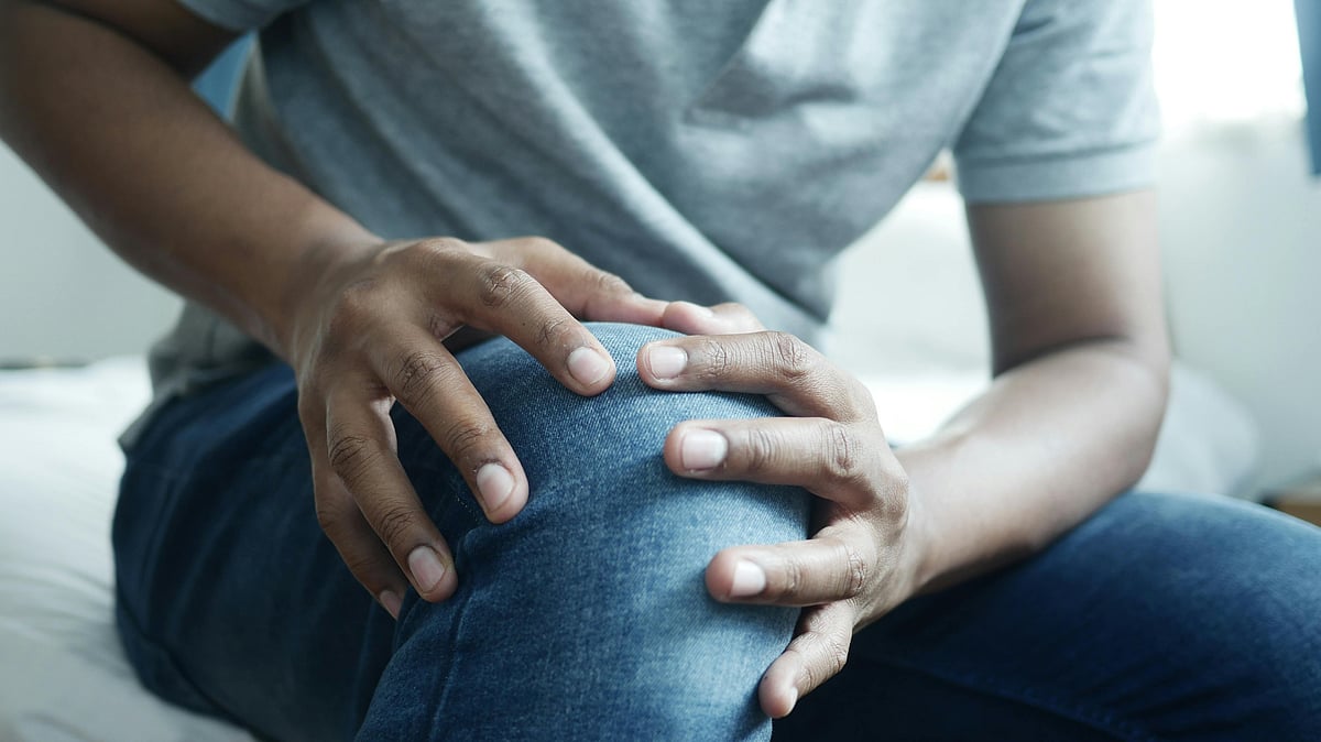 লিগামেন্ট ইনজুরি, মেনিসকাস টিয়ার বা ফ্র্যাকচারের ইতিহাস থাকলে হাঁটু থেকে অস্বাভাবিক শব্দ হতে পারে